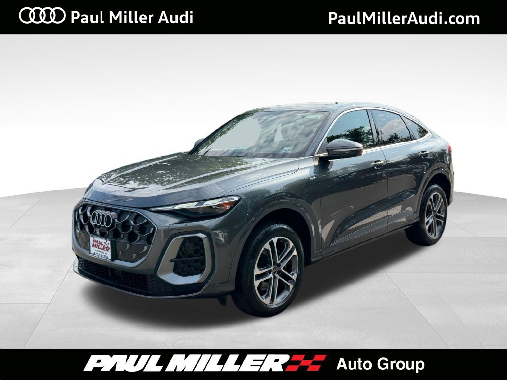 Certified 2025 Audi Q5 Premium w/ Convenience Package