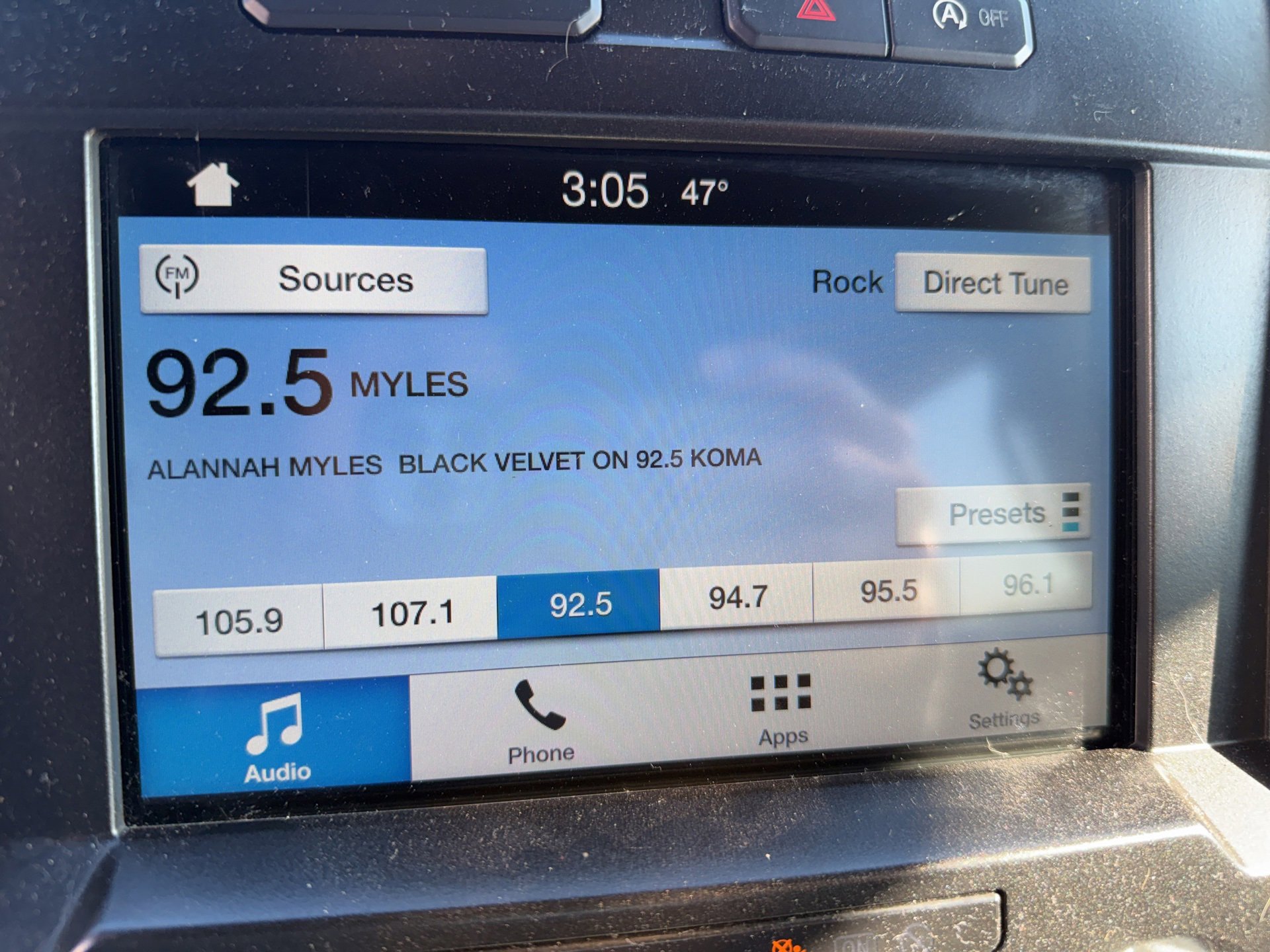 Used 2016 Ford F150 XLT w/ Equipment Group 302A Luxury image 18