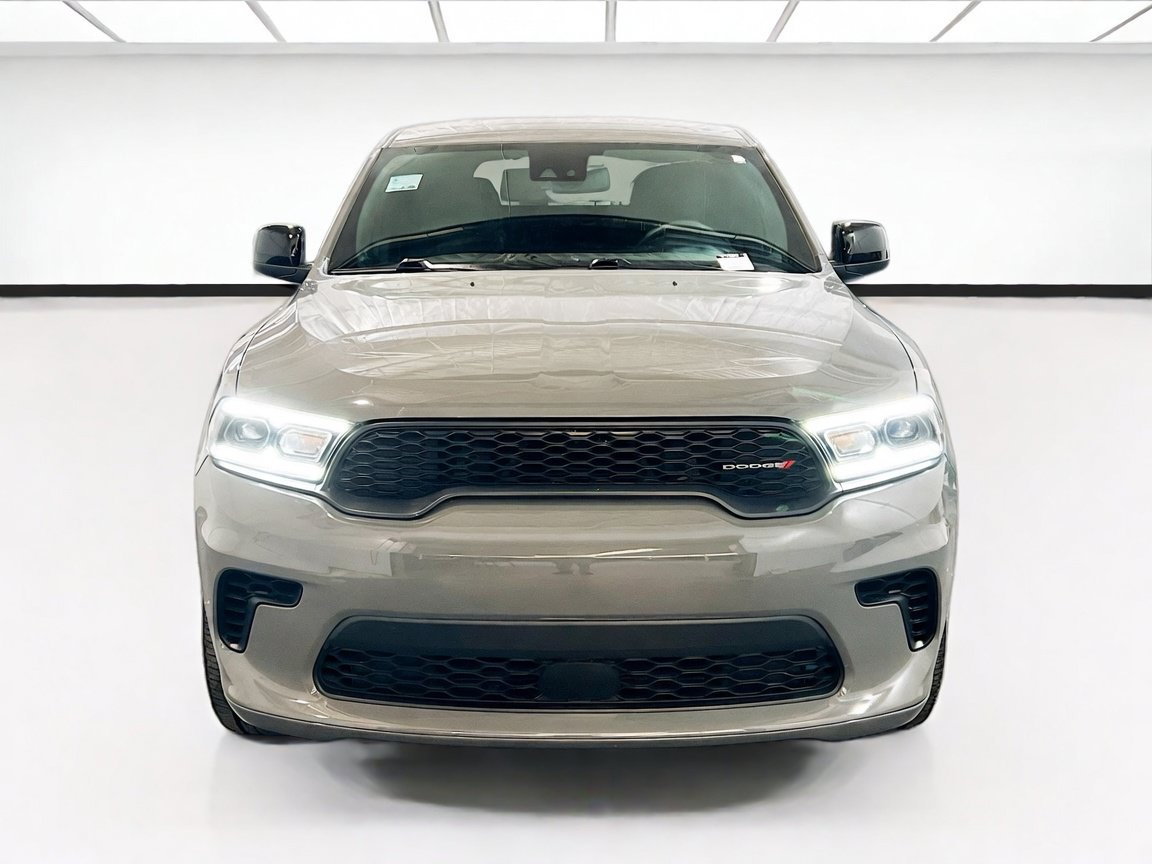 Used 2023 Dodge Durango GT RWD image 2