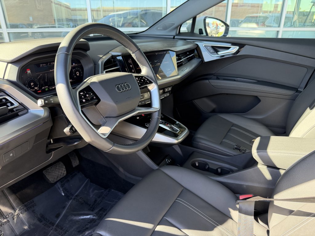 Used 2023 Audi Q4 e-tron Premium Plus w/ Premium Plus image 33