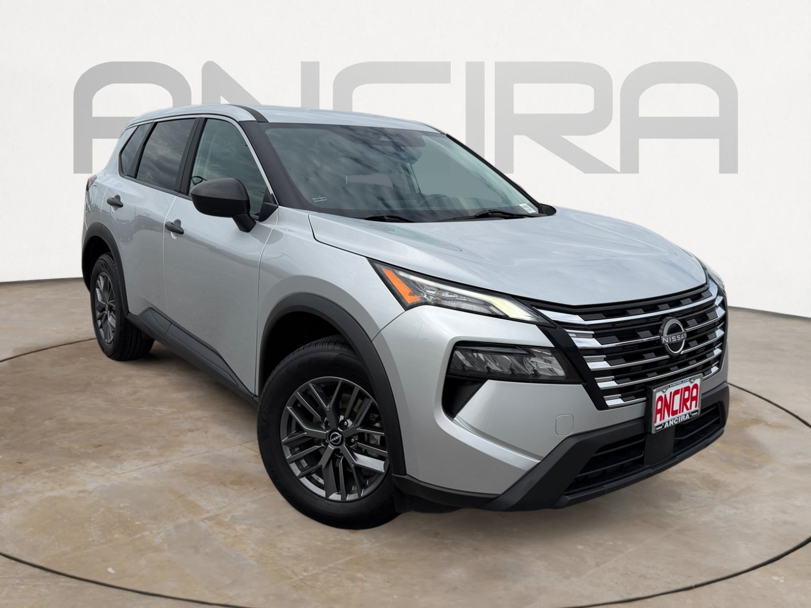Used 2024 Nissan Rogue S FWD image 4