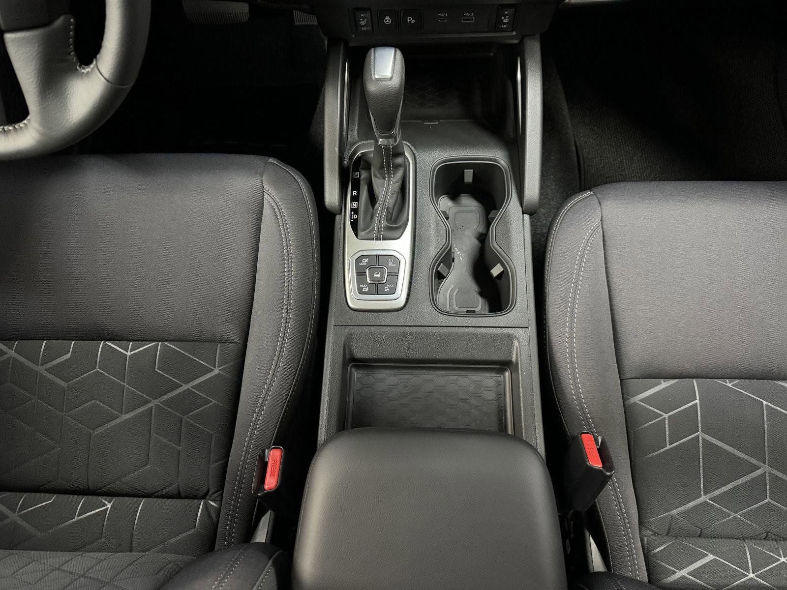 New 2026 Nissan Frontier SV w/ SV Convenience Package image 18