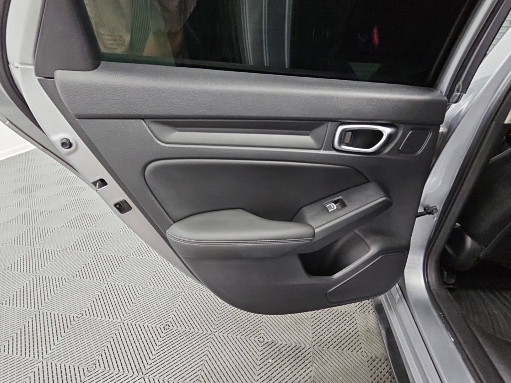 Used 2022 Honda Civic EX-L image 29