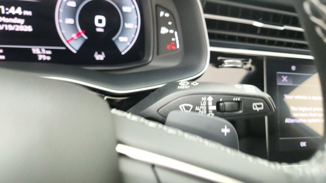 Used 2025 Audi Q7 3.0T Prestige w/ Prestige Package AWD/4WD image 61