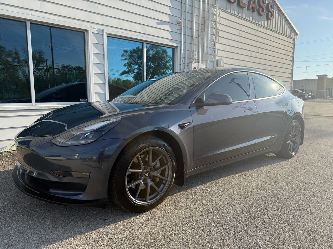 Used 2022 Tesla Model 3 Long Range AWD/4WD image 1