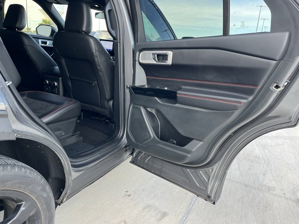 Used 2023 Ford Explorer ST-Line w/ Class IV Trailer Tow Package image 19