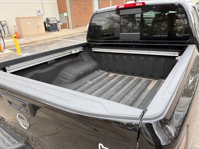 Used 2023 Nissan Frontier SV w/ SV Convenience Package image 12