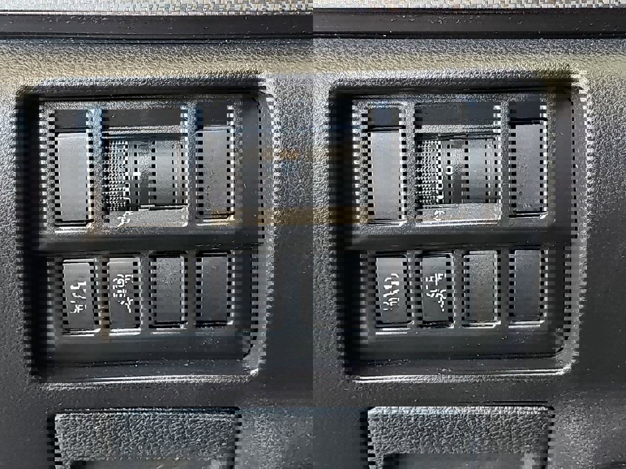 Used 2020 Subaru Impreza 2.0i Sport image 31