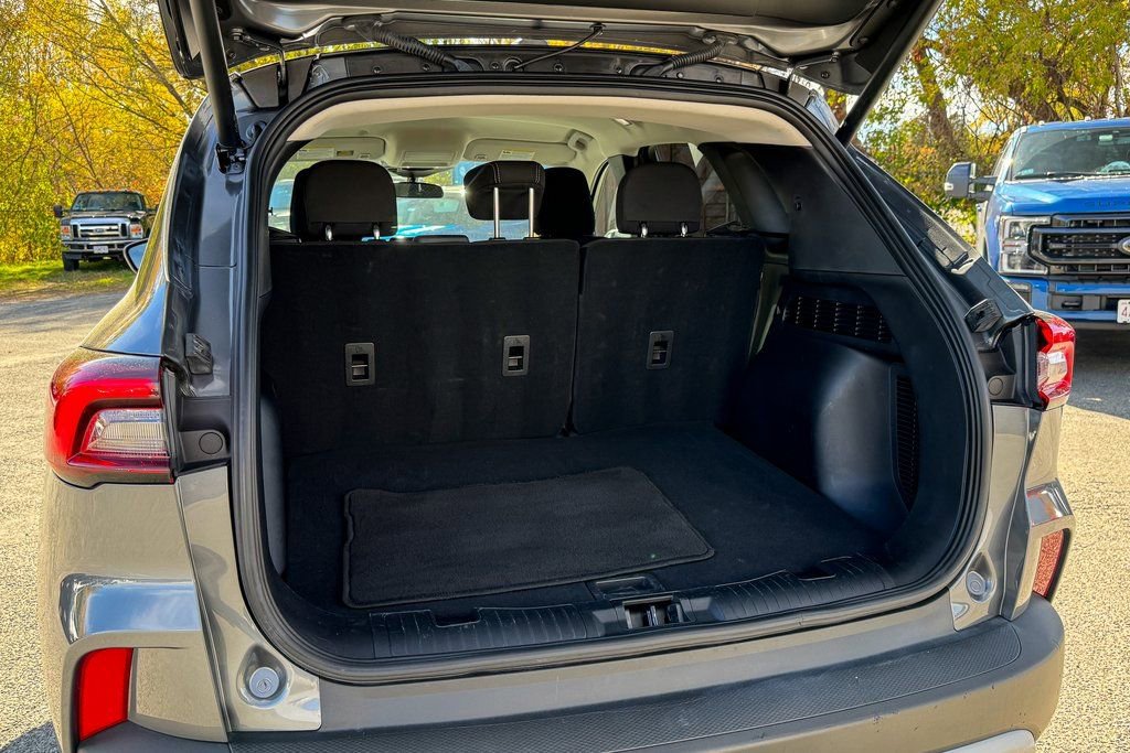 Certified 2024 Ford Escape Active image 17