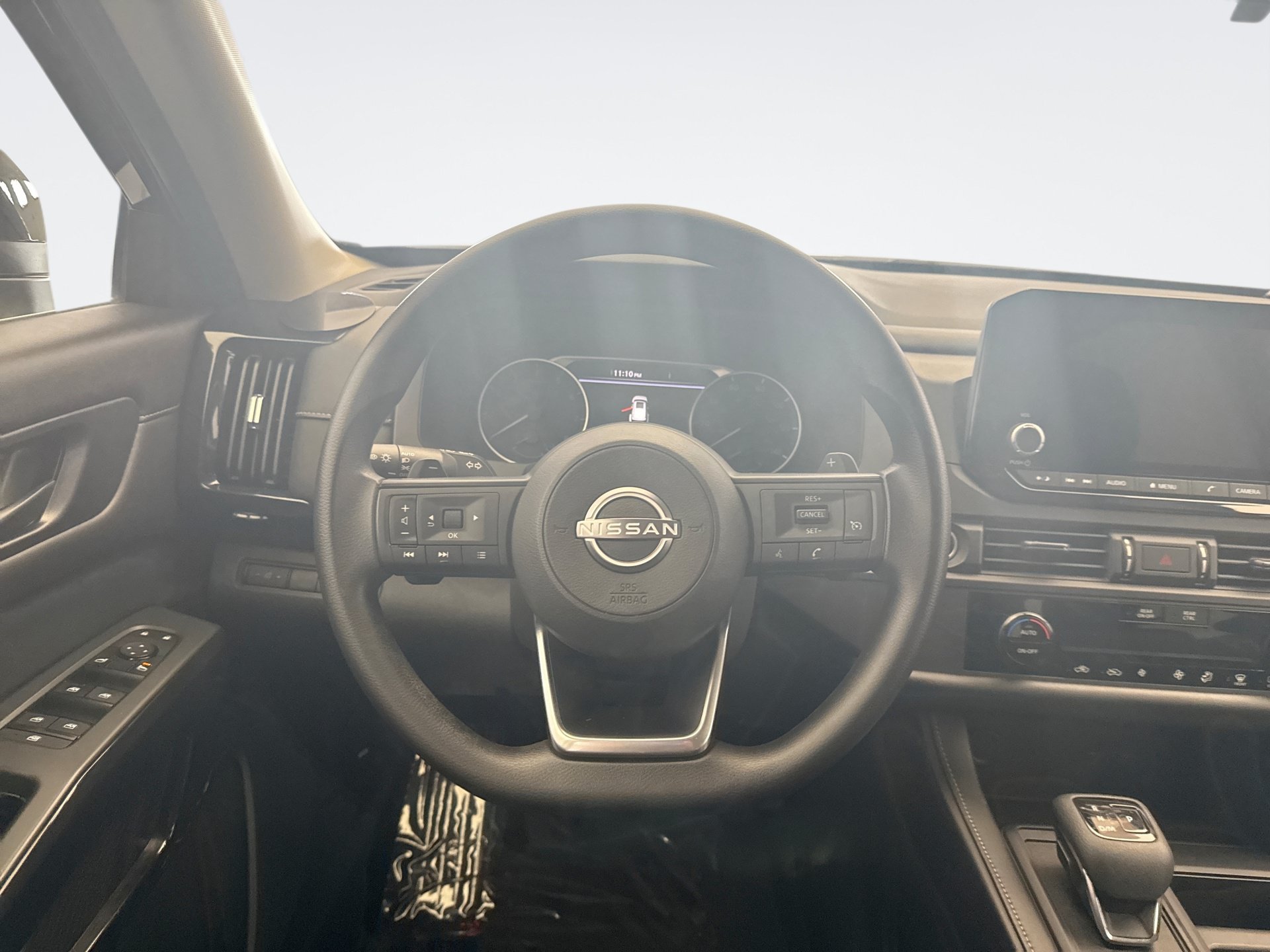 Used 2023 Nissan Pathfinder S AWD/4WD image 12