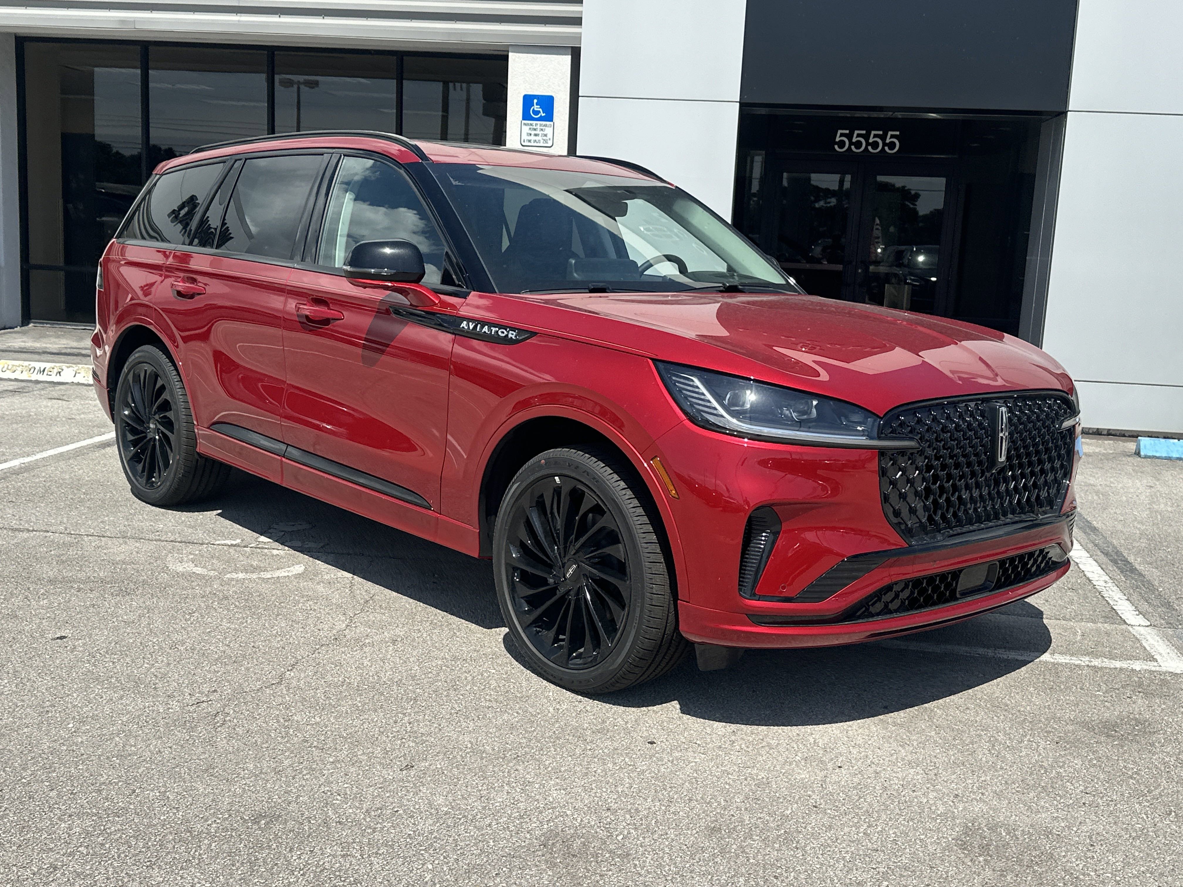 New 2025 Lincoln Aviator Reserve w/ Equipment Group 201A image 4