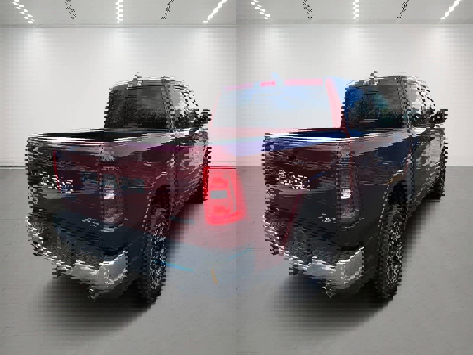 Used 2025 RAM 1500 Laramie image 5