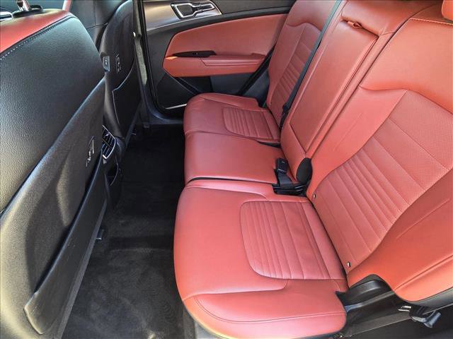Used 2025 Kia Sportage SX image 18
