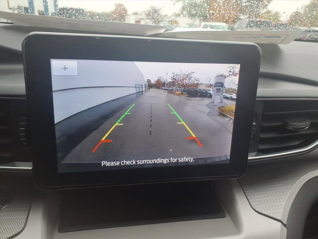 Certified 2023 Ford Explorer XLT w/ Equipment Group 202A image 18