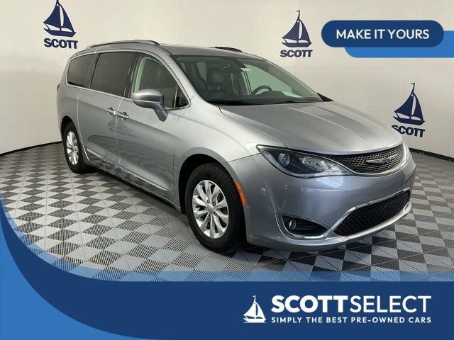 Used 2019 Chrysler Pacifica Touring-L