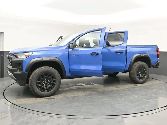 Used 2025 Chevrolet Colorado Trail Boss AWD/4WD image 48