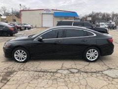 Used 2016 Chevrolet Malibu LT image 3