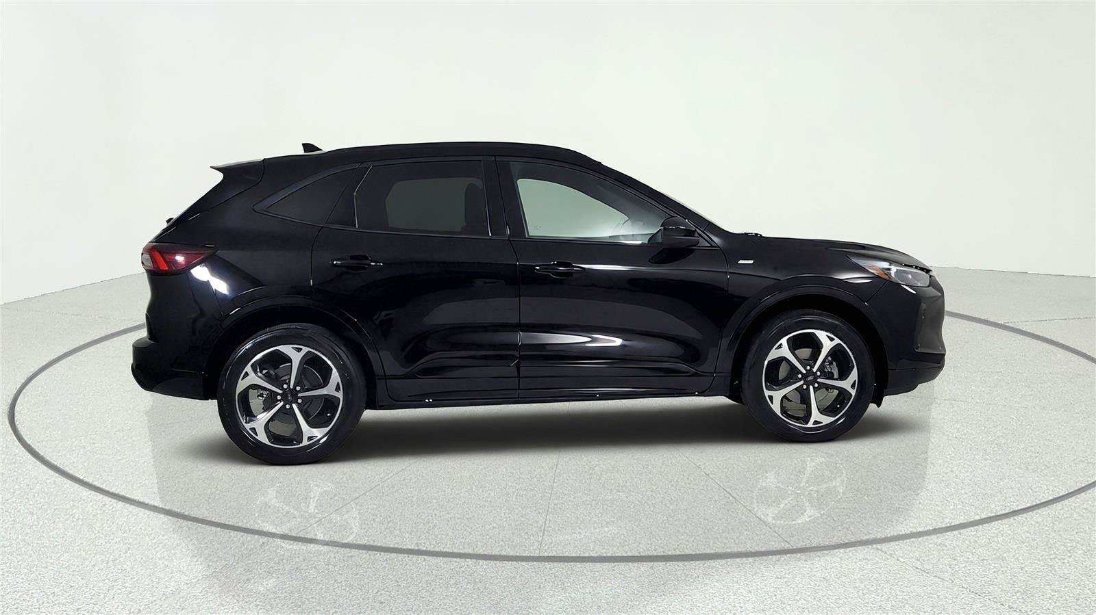 Used 2025 Ford Escape ST-Line Elite AWD/4WD image 7