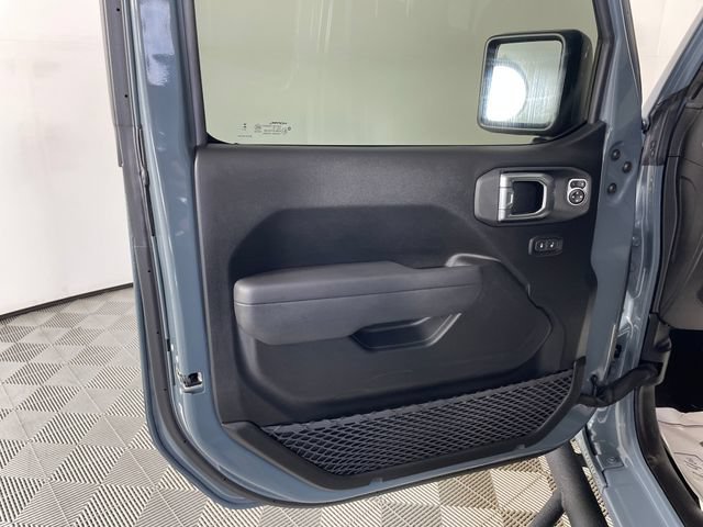 Used 2026 Jeep Wrangler Unlimited Sport AWD/4WD image 17