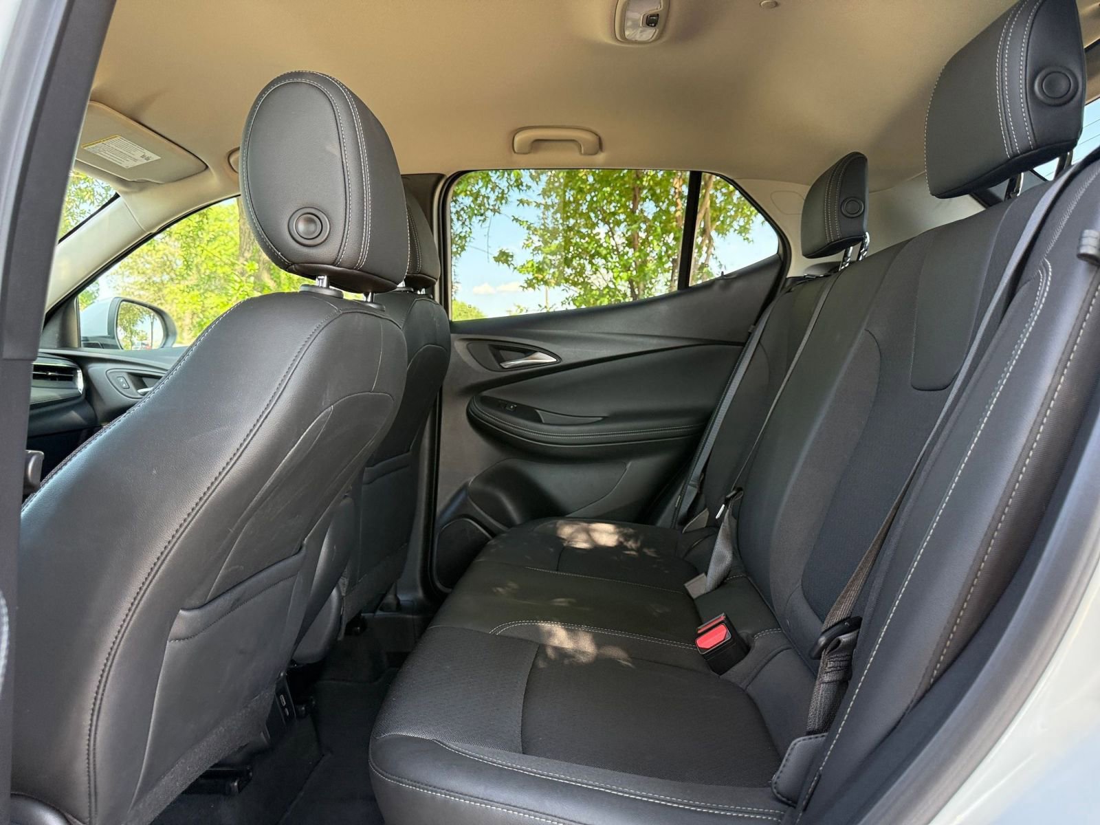 Used 2025 Buick Encore GX Preferred FWD image 27