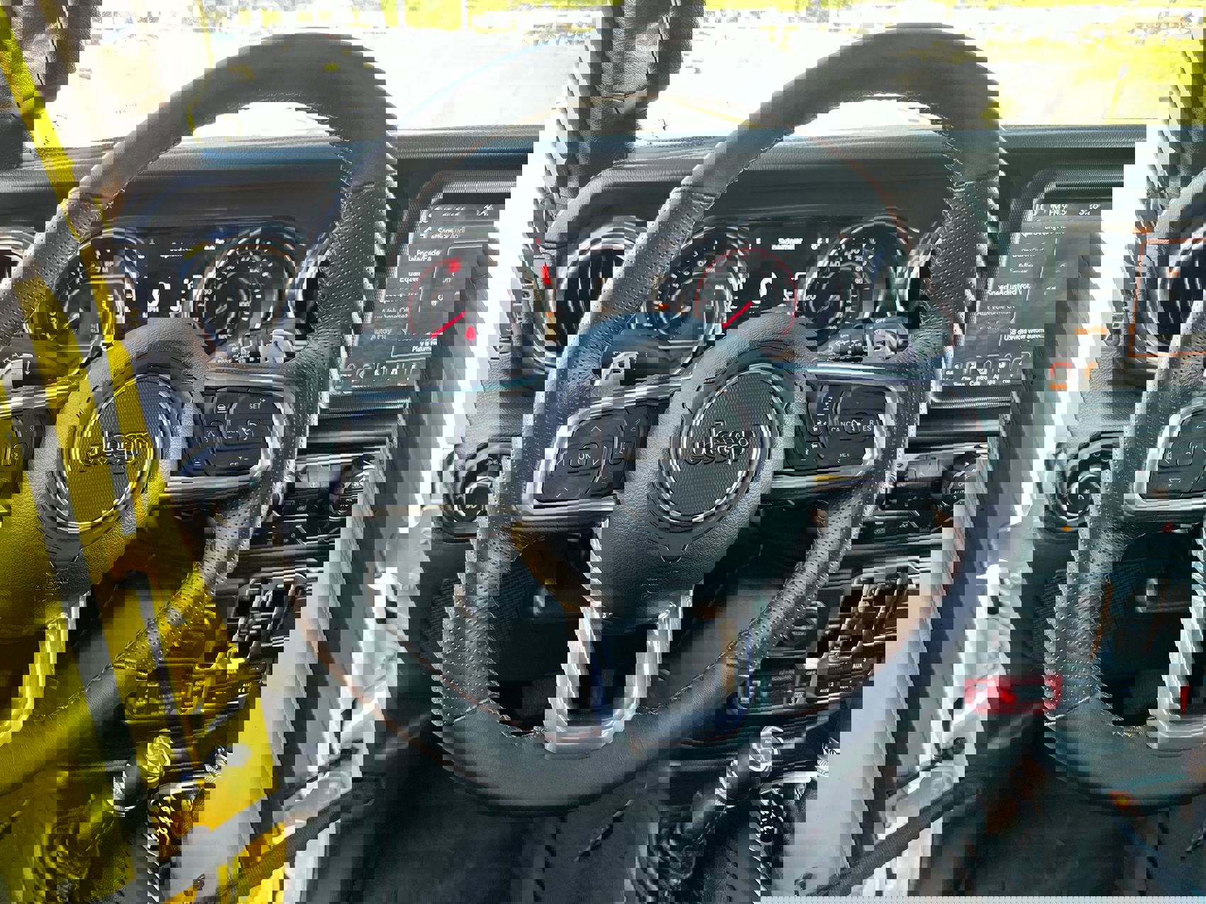 Used 2022 Jeep Wrangler Unlimited Rubicon w/ Trailer Tow Package image 14