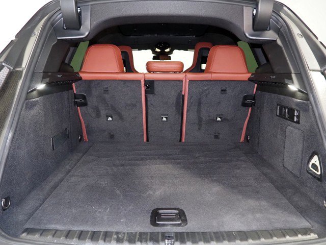 Used 2024 BMW iX xDrive50 w/ Sport Package image 63