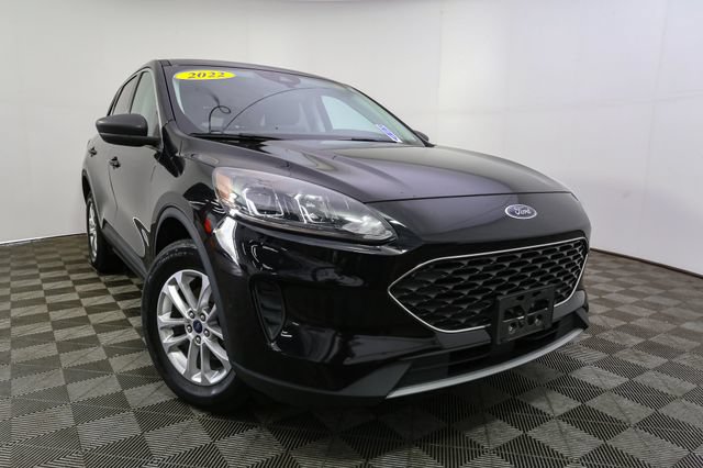 Used 2022 Ford Escape SE w/ Cold Weather Package AWD/4WD image 3