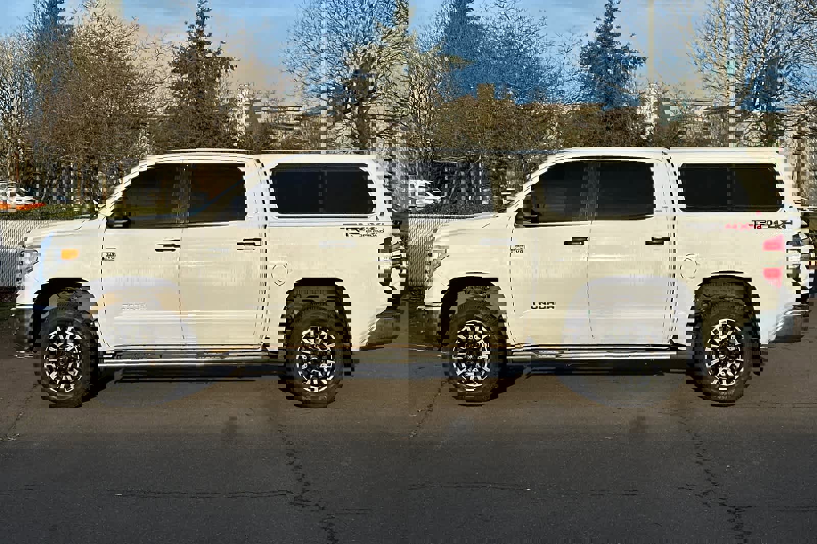 Used 2016 Toyota Tundra SR5 w/ TRD Off Road Package image 5