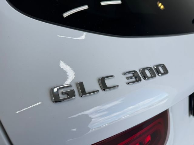 Used 2022 Mercedes-Benz GLC 300 image 32