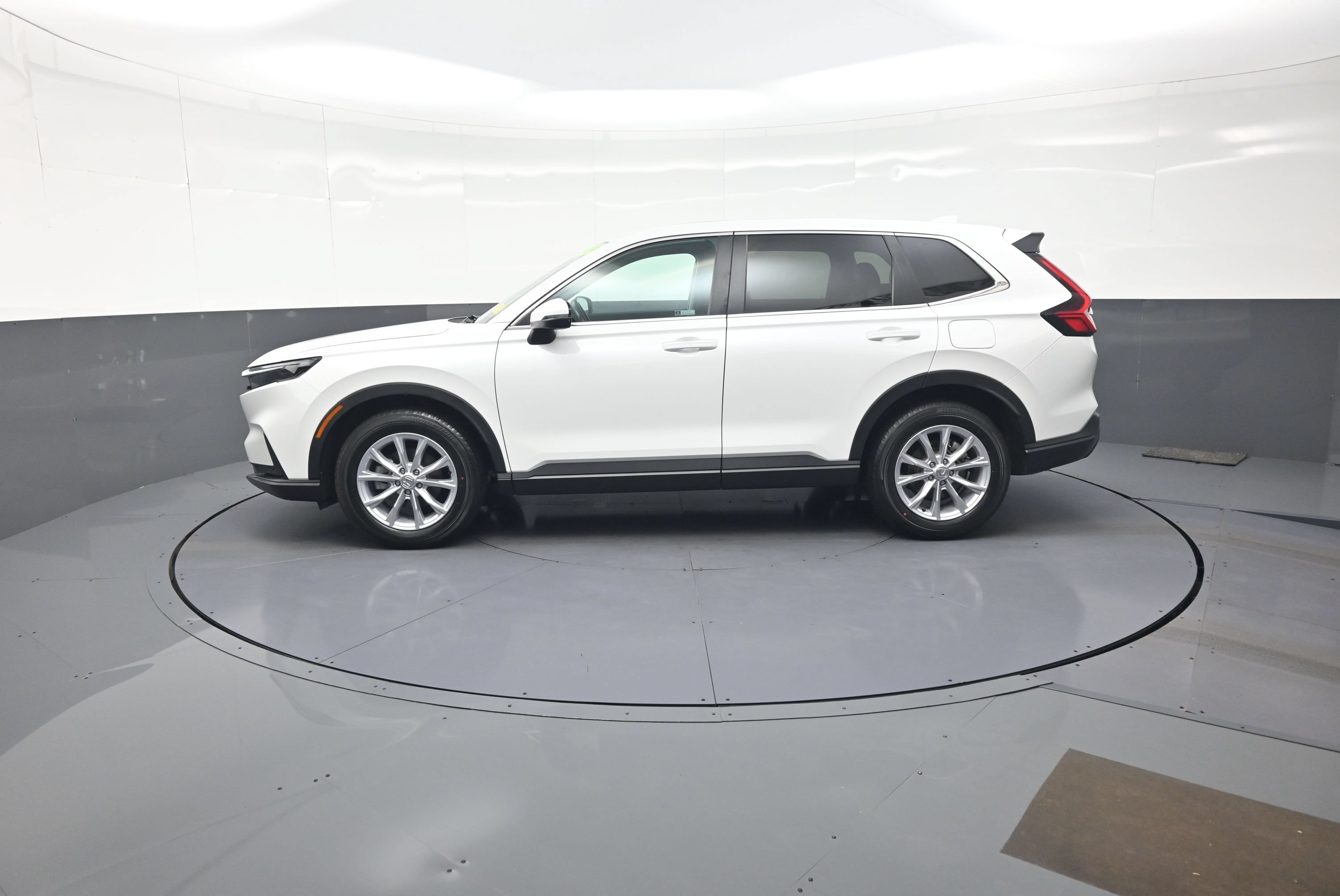 Used 2024 Honda CR-V EX-L image 6