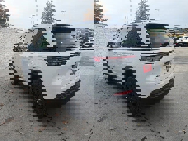 New 2025 Jeep Grand Cherokee Limited image 23