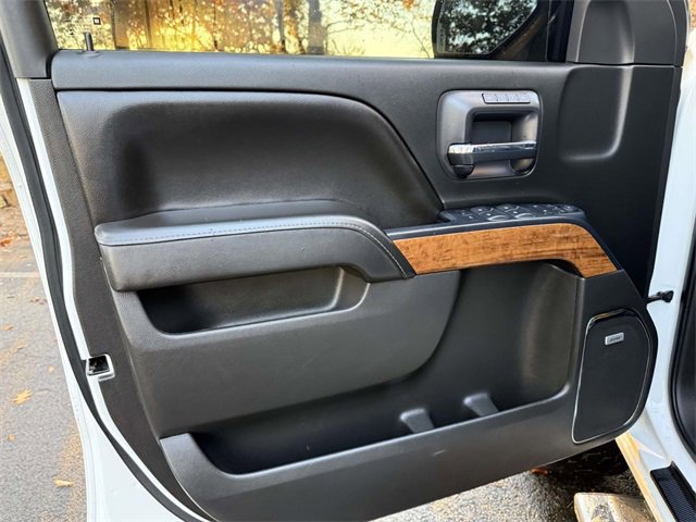 Used 2017 Chevrolet Silverado 1500 High Country image 8