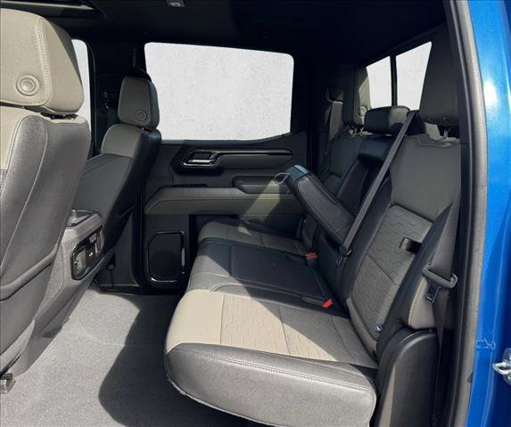 Used 2023 Chevrolet Silverado 1500 ZR2 w/ Technology Package AWD/4WD image 18