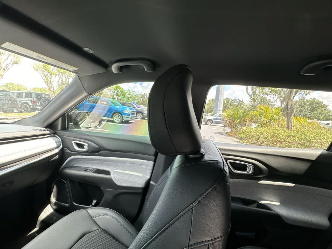 Certified 2024 Jeep Compass Latitude AWD/4WD image 12