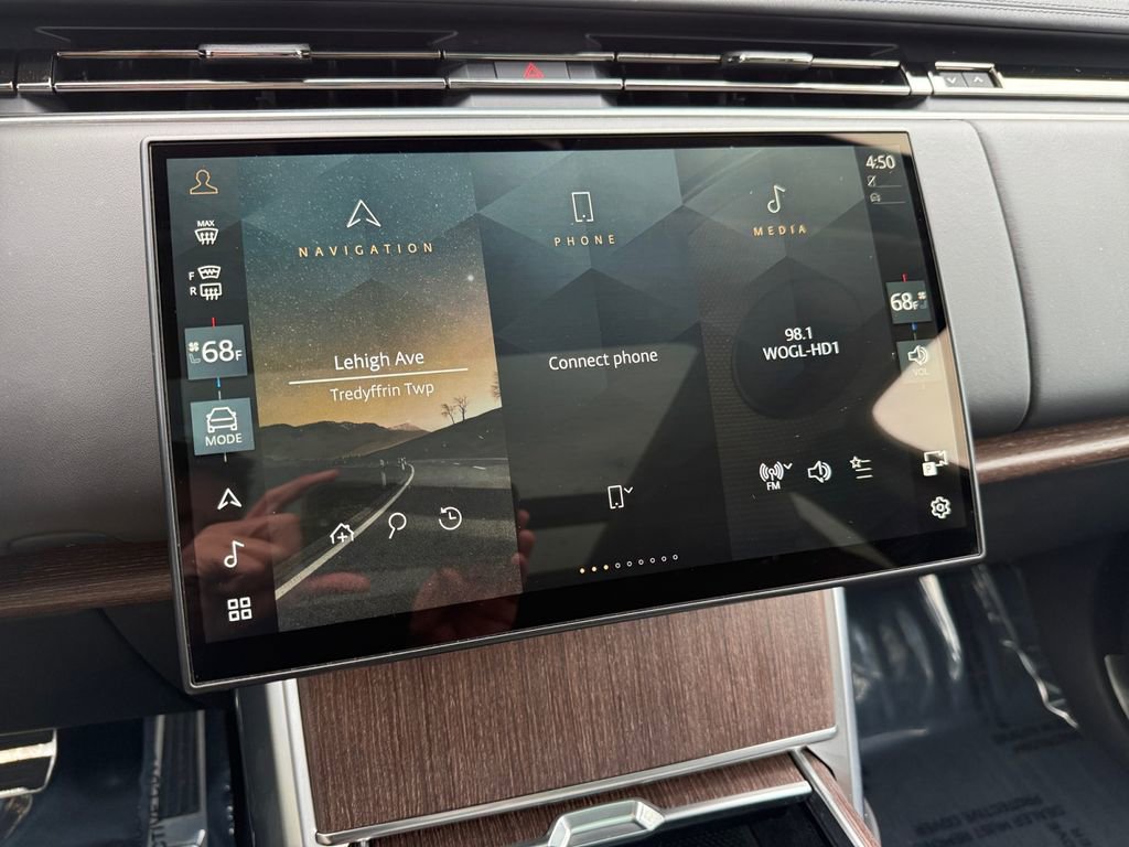 Used 2025 Land Rover Range Rover SE AWD/4WD image 20