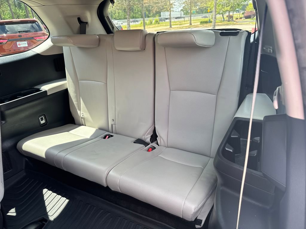 Used 2024 Toyota Grand Highlander XLE image 35