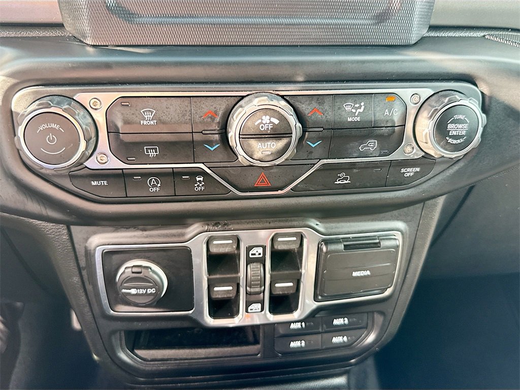 Used 2020 Jeep Gladiator Sport w/ Quick Order Package 24S image 16