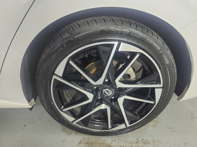 Used 2024 Nissan Sentra SR FWD image 5