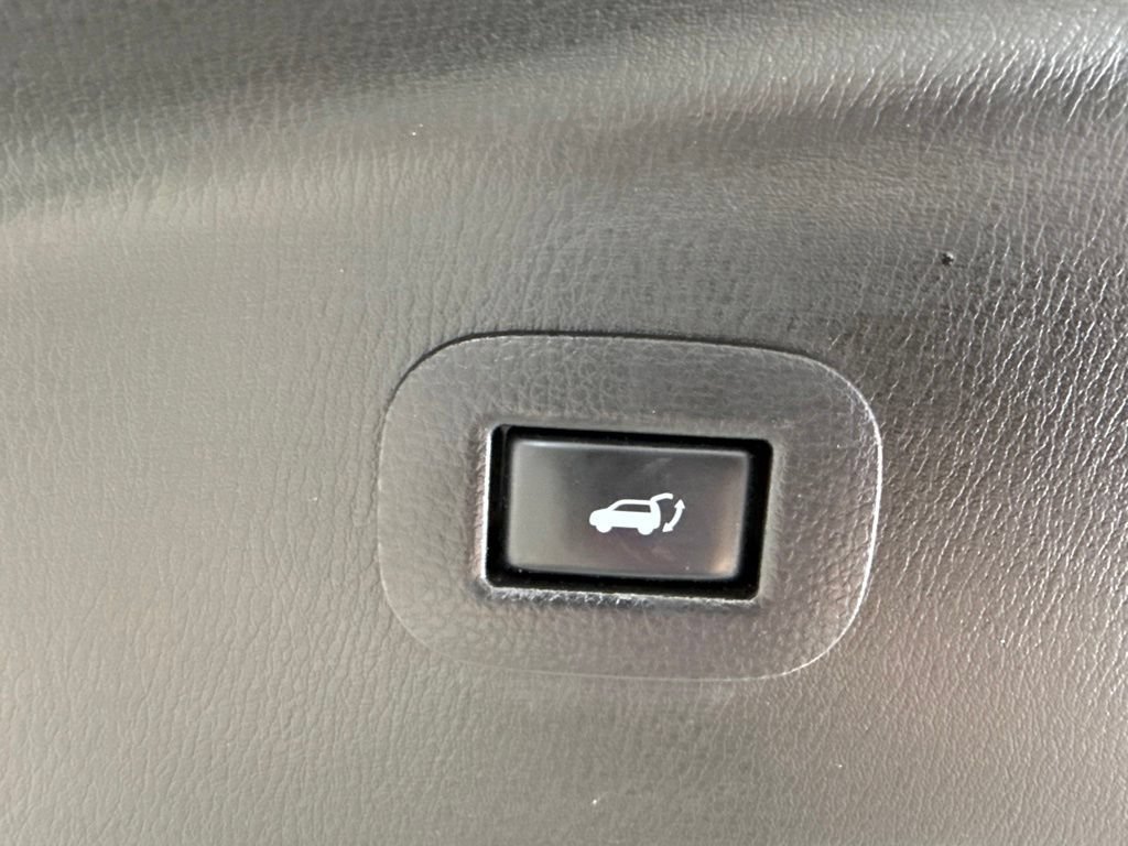 Used 2016 INFINITI QX80 4WD w/ Signature Edition Package image 36