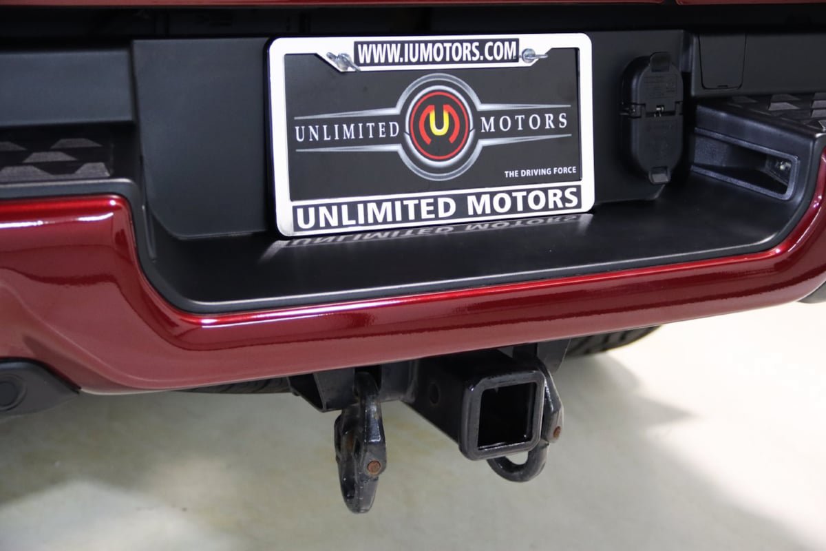 Used 2024 RAM 1500 Limited AWD/4WD image 11
