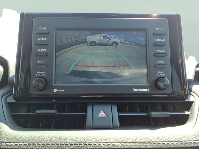 Used 2021 Toyota RAV4 LE AWD/4WD image 19