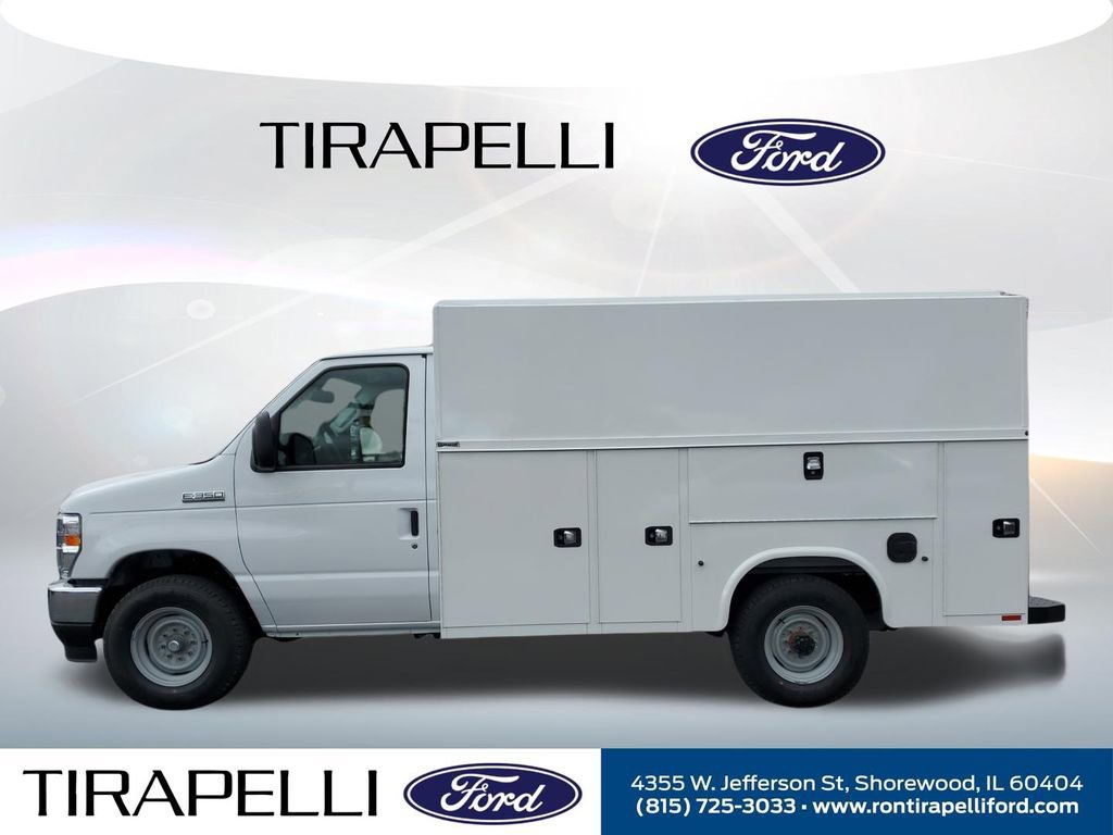 New 2026 Ford E-350 and Econoline 350 Super Duty w/ Power Equipment Group video 2