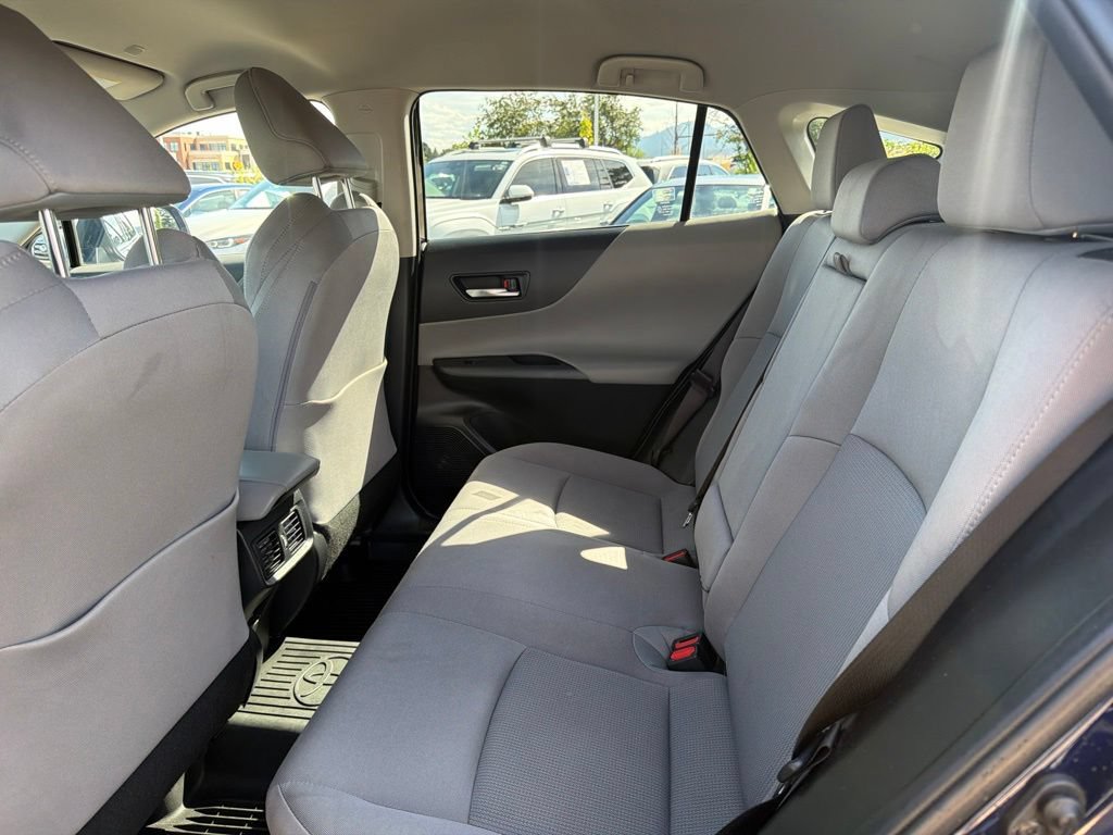 Used 2023 Toyota Venza LE AWD/4WD image 20