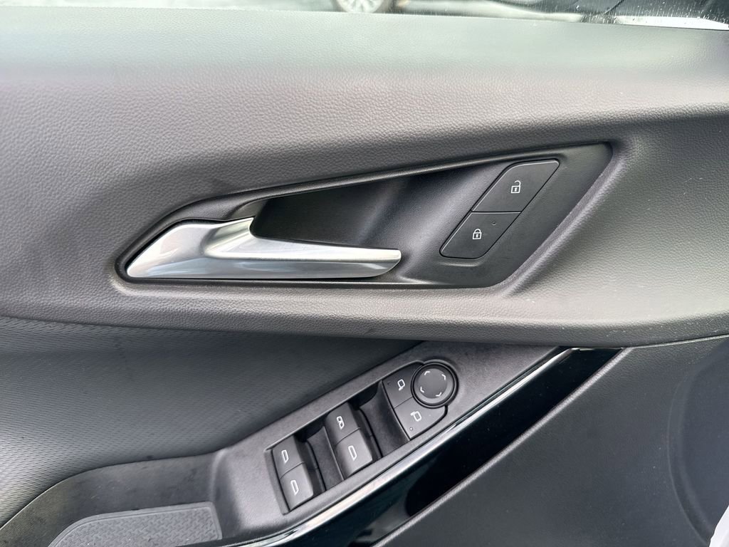 Used 2025 Chevrolet Equinox LT image 24