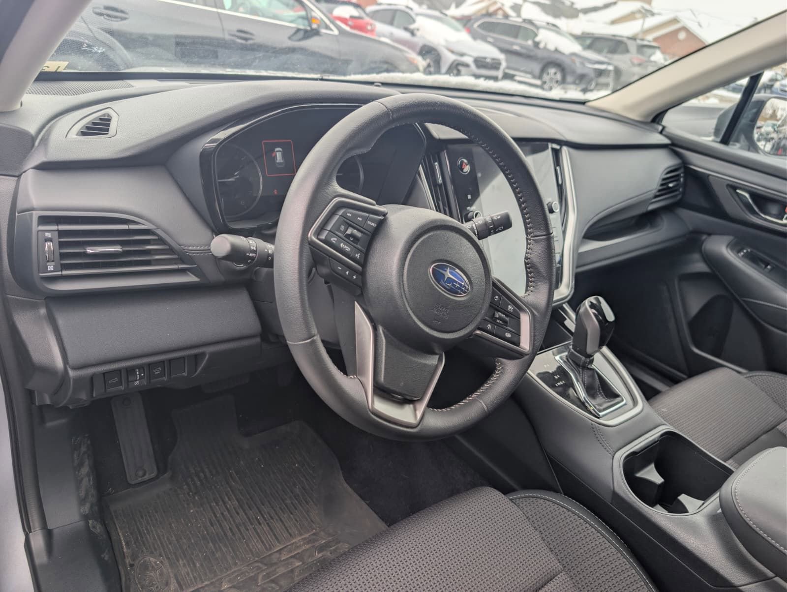 Used 2025 Subaru Outback Premium w/ Popular Package #1A image 7