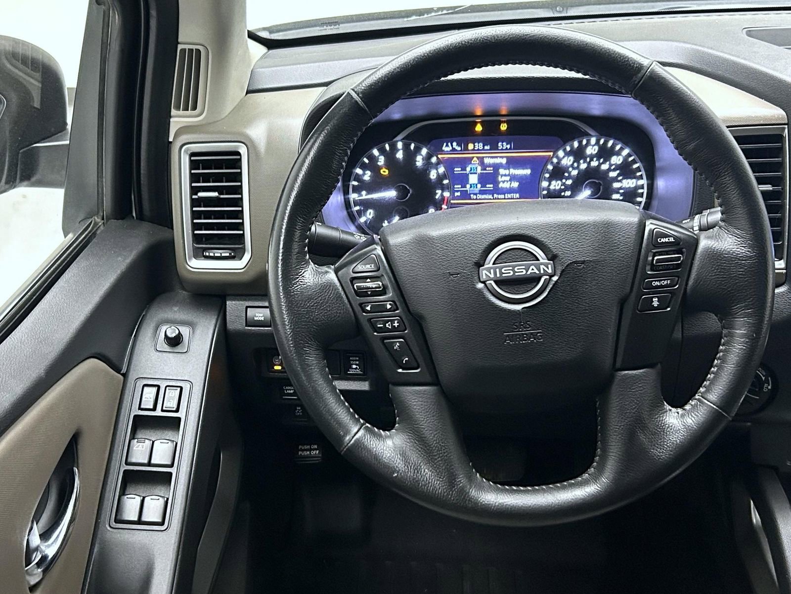 Used 2022 Nissan Frontier SV image 12