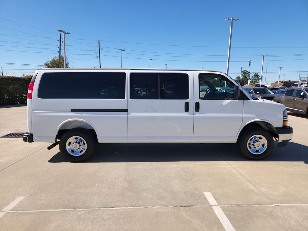 Used 2025 Chevrolet Express 3500 LT w/ LT Preferred Equipment Group video 4