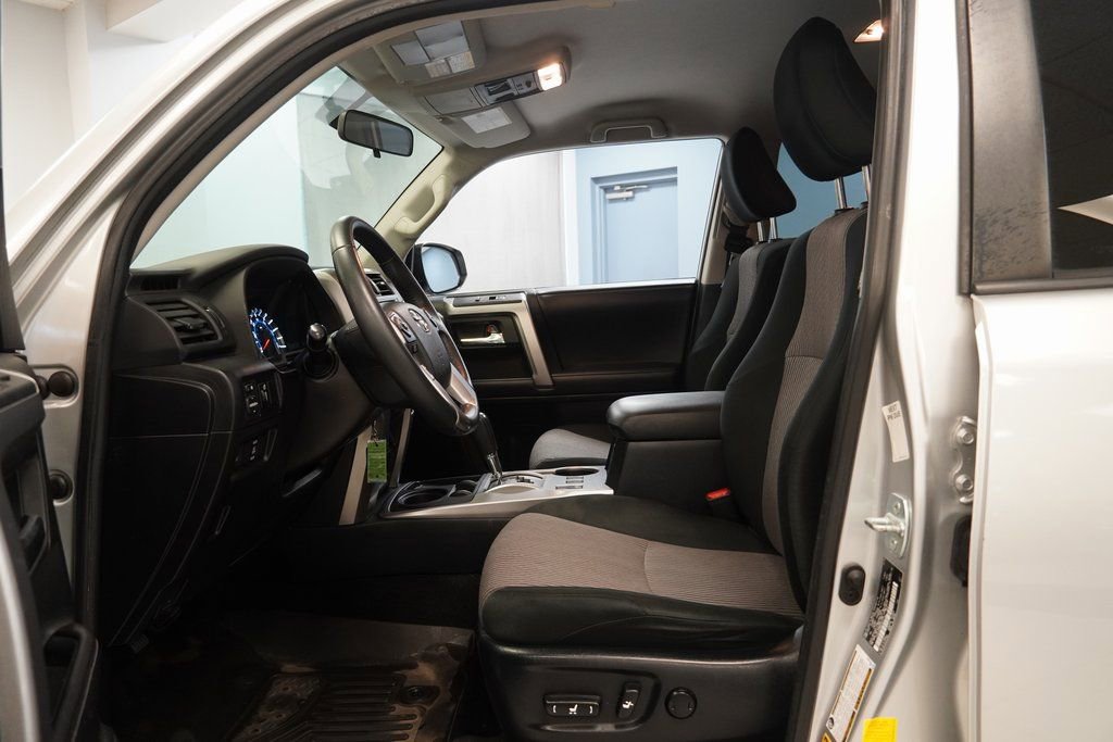 Used 2019 Toyota 4Runner SR5 image 4