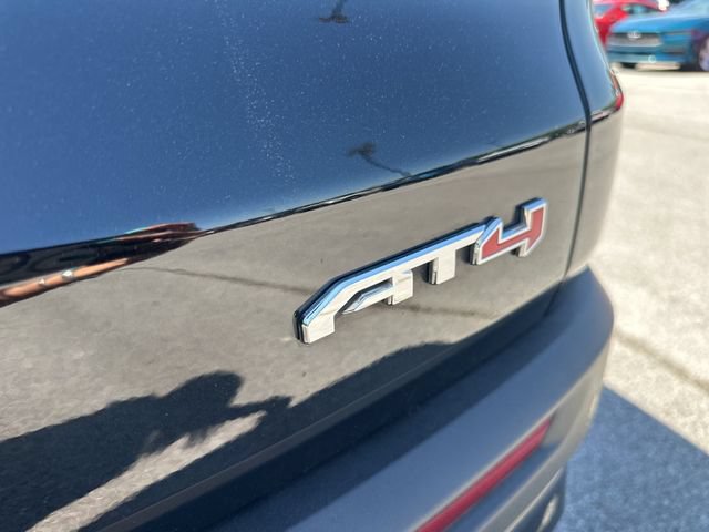 Used 2025 GMC Acadia AT4 AWD/4WD image 9
