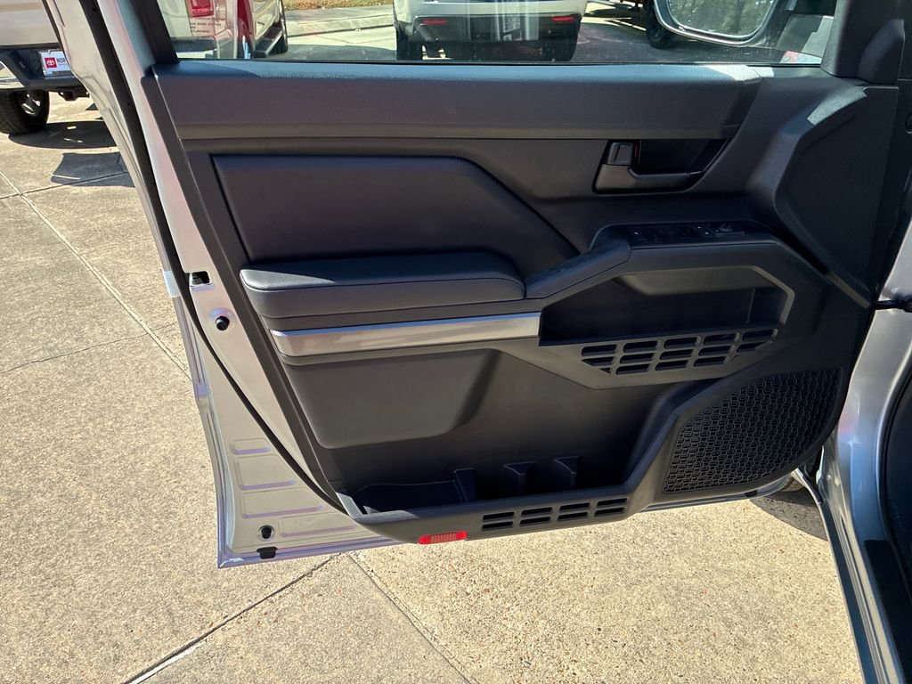 New 2026 Toyota Tacoma SR5 image 12